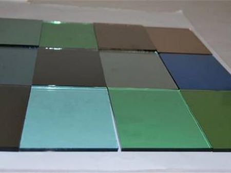 Verre réfléchissant