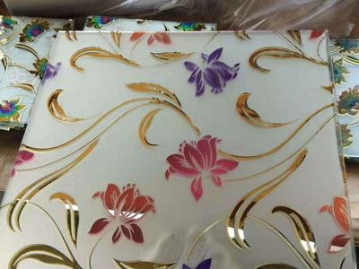 Verre dépoli à motifs artistiques