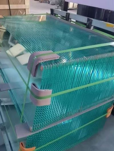 Plaque de verre pour meuble