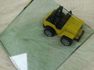 Vitrage automobile vert de gris